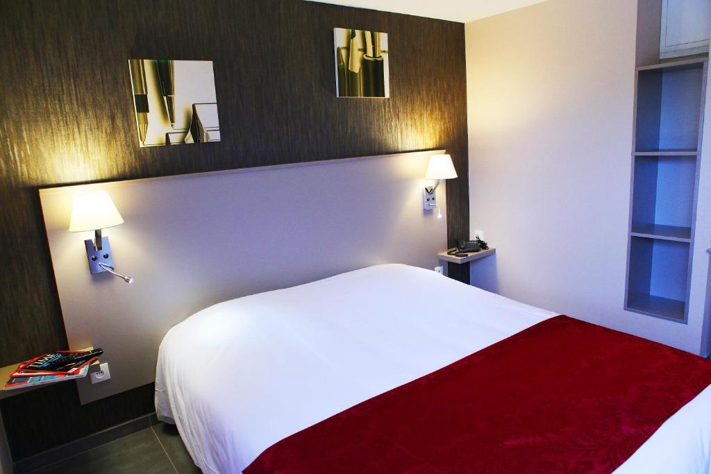 Hotel Le Coudon La Farlède Стая снимка