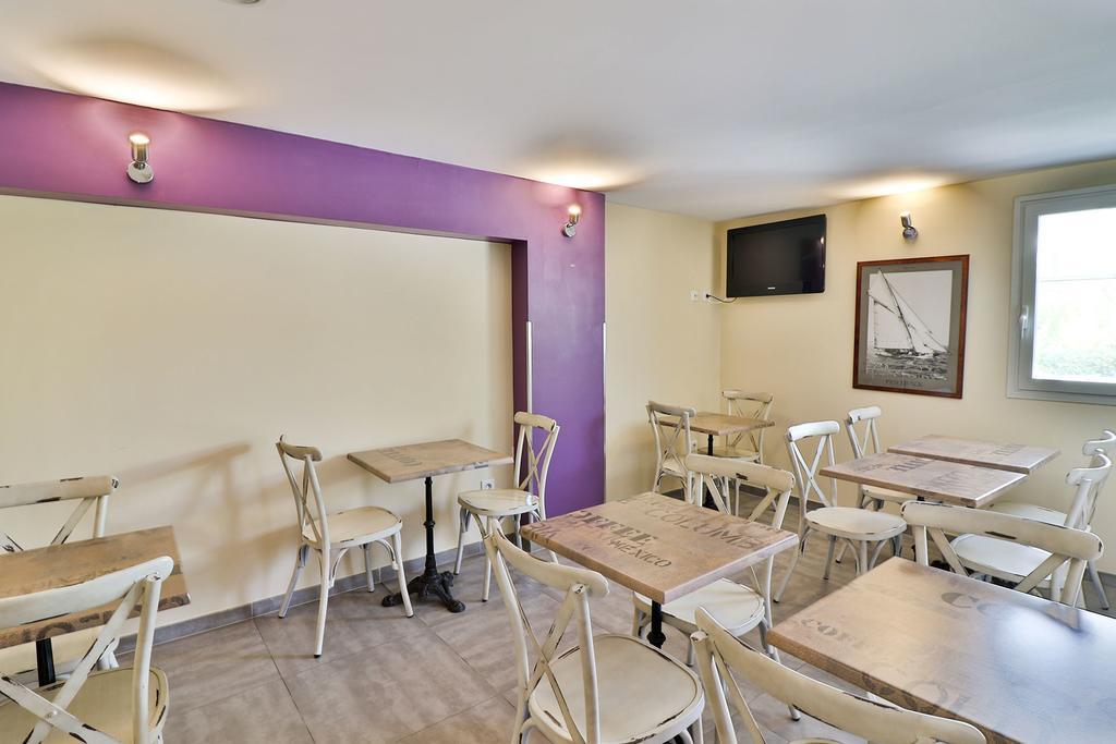 Hotel Le Coudon La Farlède Екстериор снимка