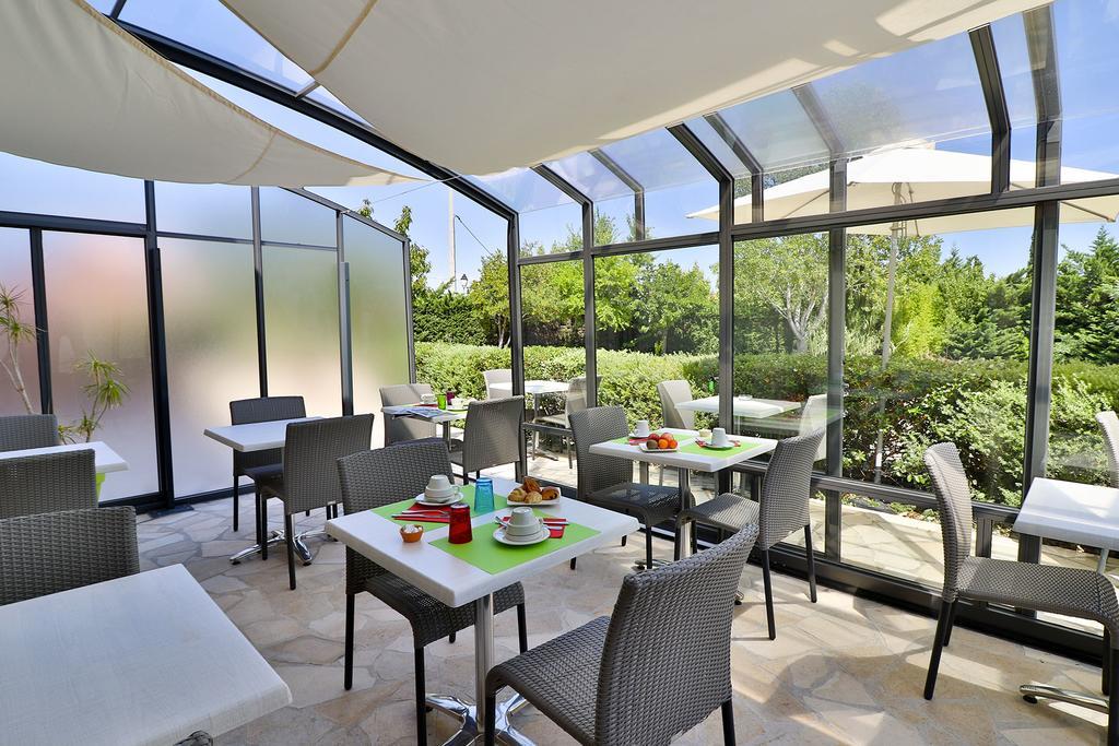 Hotel Le Coudon La Farlède Екстериор снимка