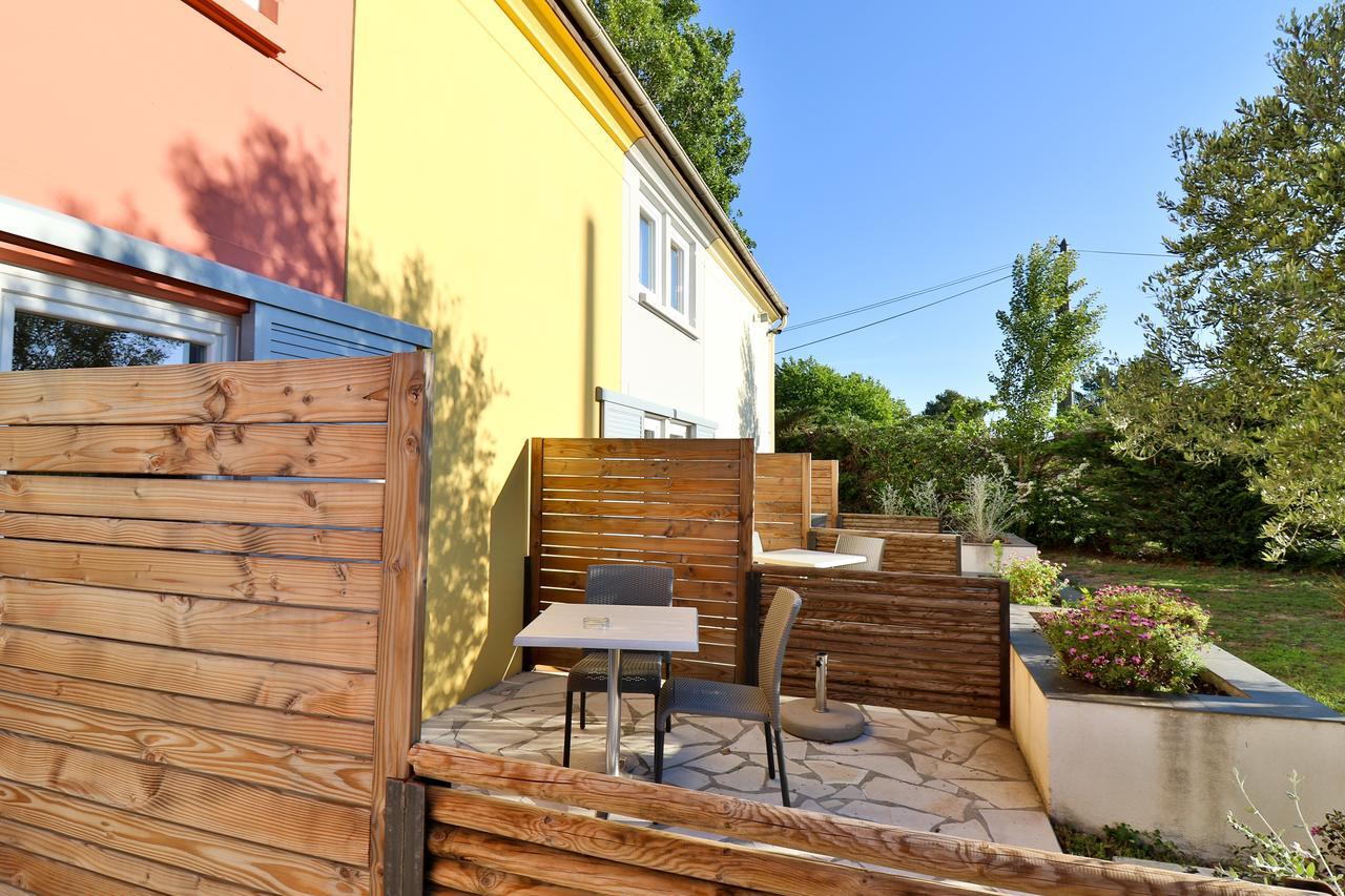 Hotel Le Coudon La Farlède Екстериор снимка