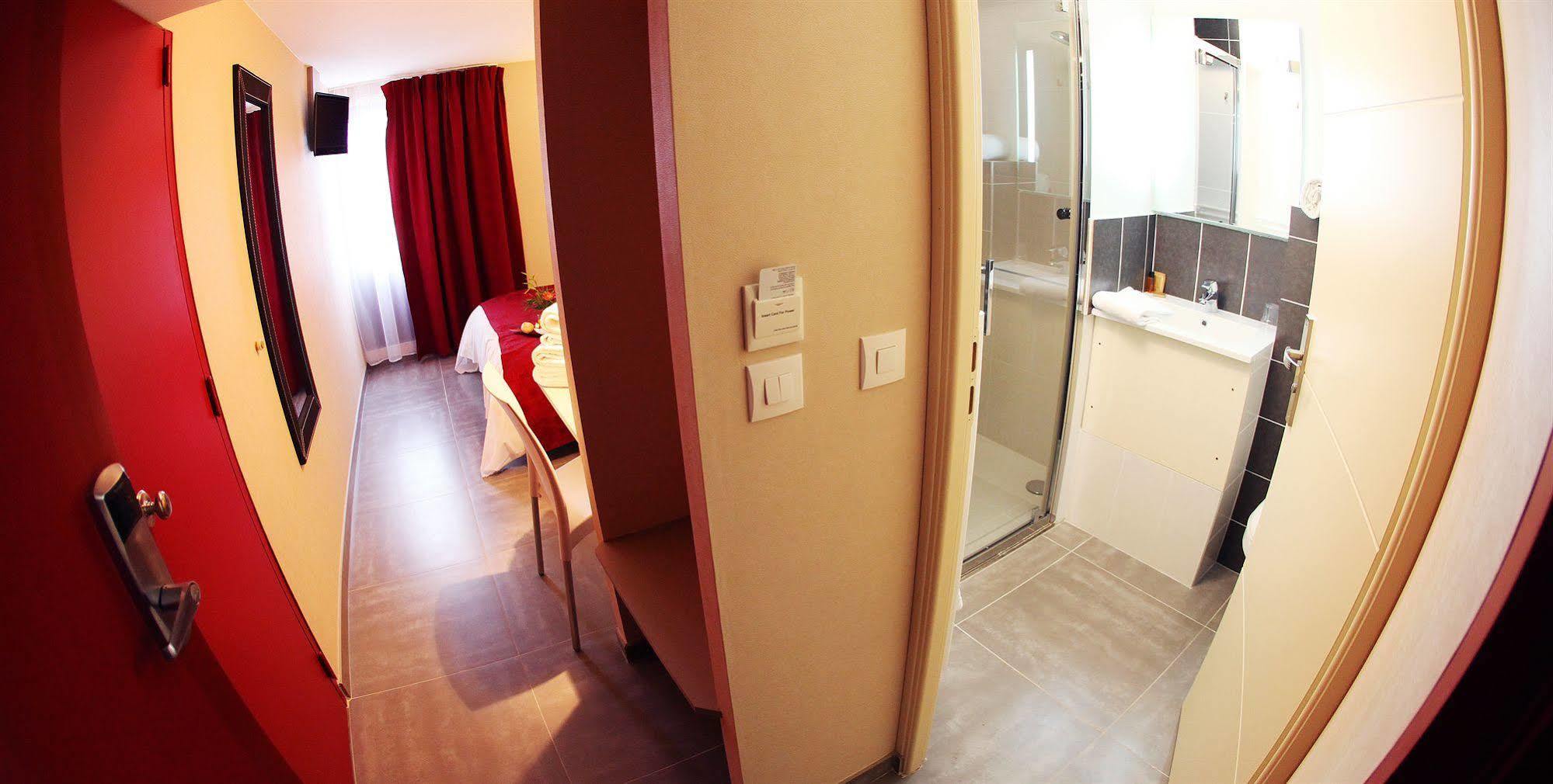 Hotel Le Coudon La Farlède Екстериор снимка